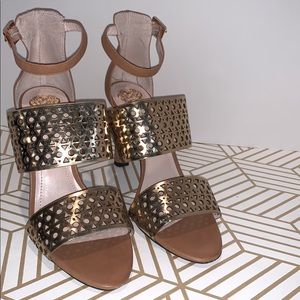 Vince Camuto Okeli sandals